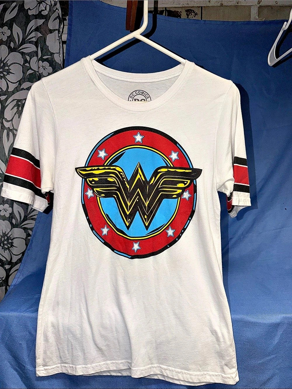 DC Comics Wonder Woman Ringer T-Shirt White & Red XL